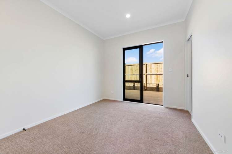 16 Tullymore Drive Flat Bush_12