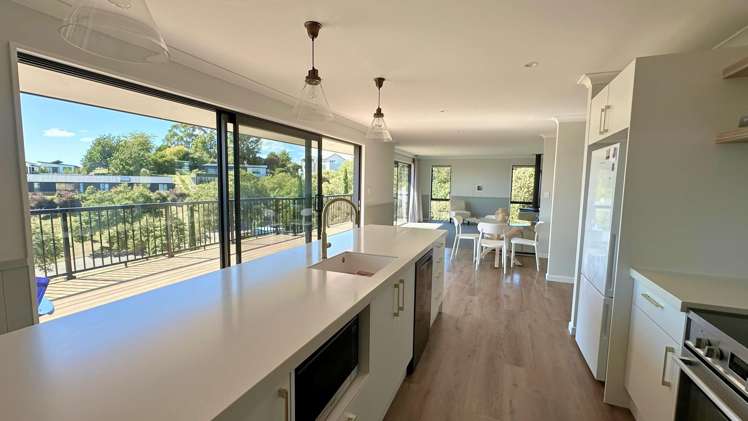 6 Lake View Place Fairhall_4