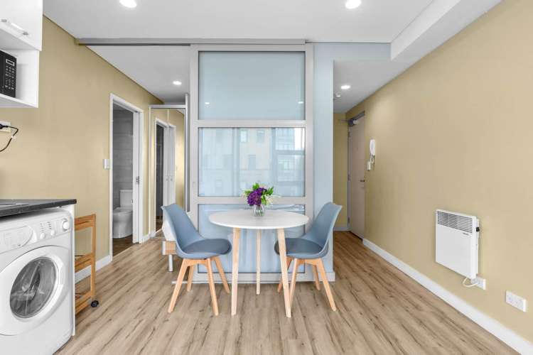 1205/37 Symonds Street City Centre_4