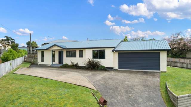 Room for the Family, Close to Town