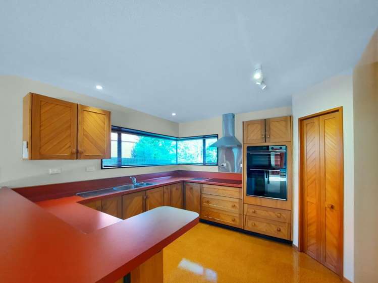 8b Cricklewood Place 1392_1