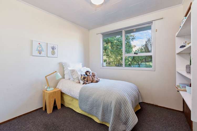 32 Tabitha Crescent Henderson_17