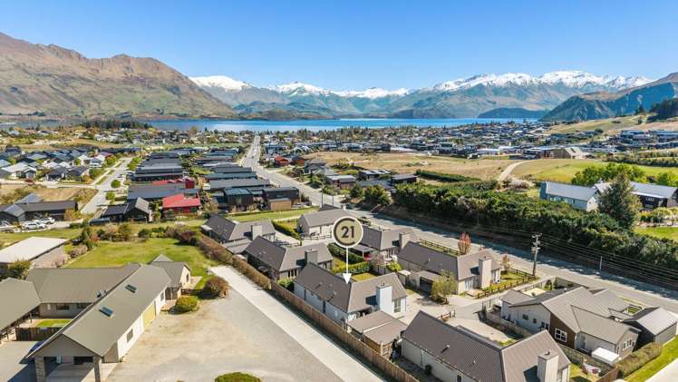 347 Aubrey Road Wanaka_18