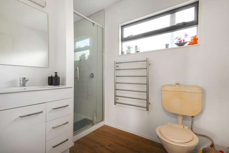 24 Bundena Place Clendon Park_11