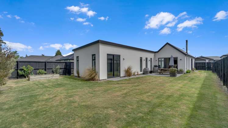 13 John Raven Lane Woodend_25