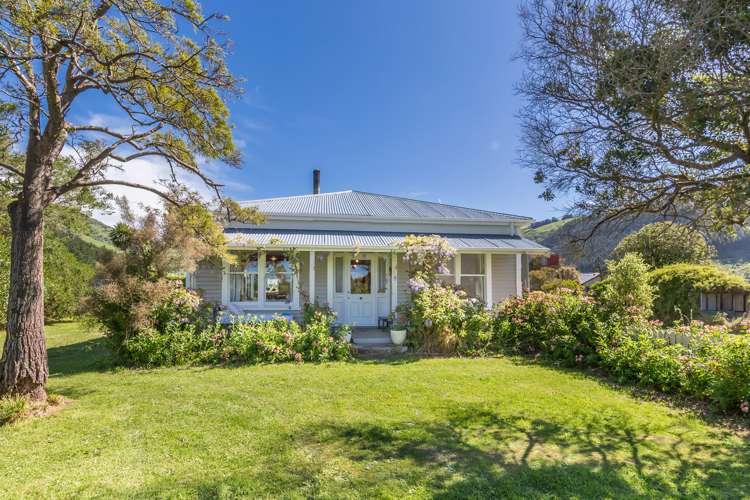 1339 Okains Bay Road Okains Bay_5