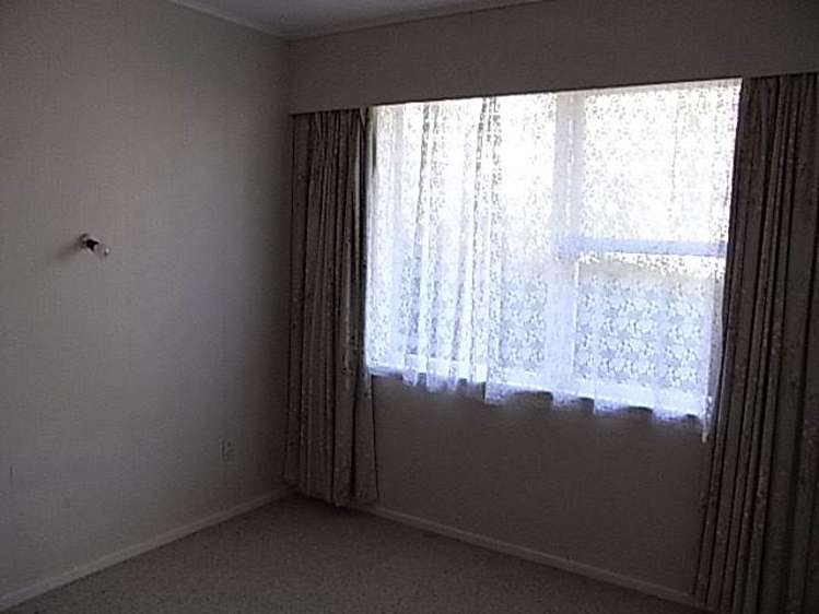 2/61 Rawhiti Road One Tree Hill_13