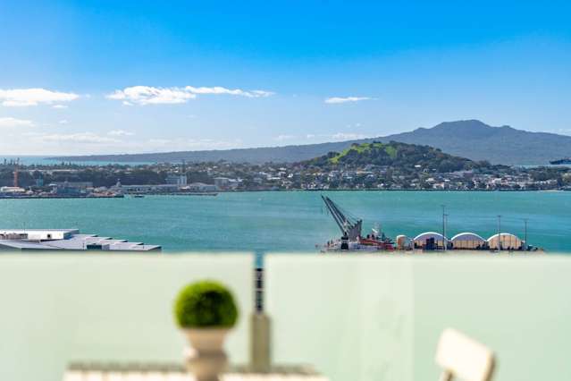 Harbour View Corner Apartment