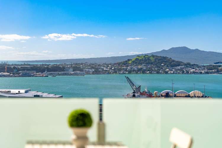 1711/10 Waterloo Quadrant_0