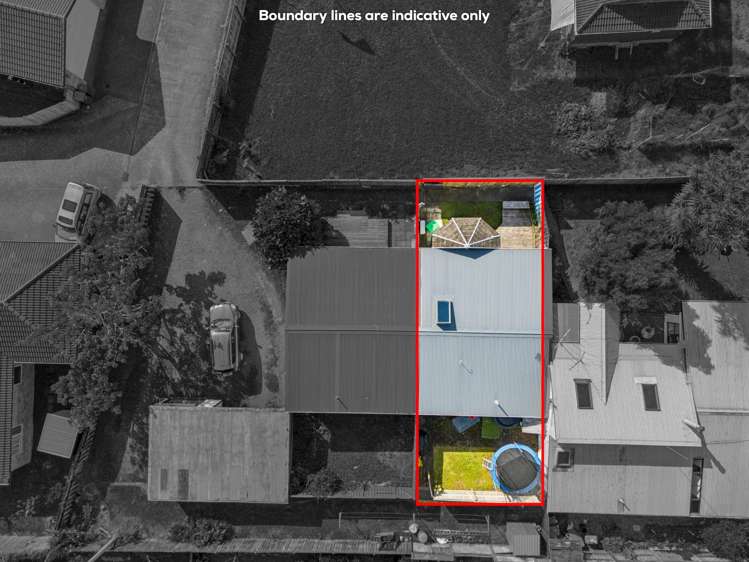 2/9 Poinsettia Place Henderson_9