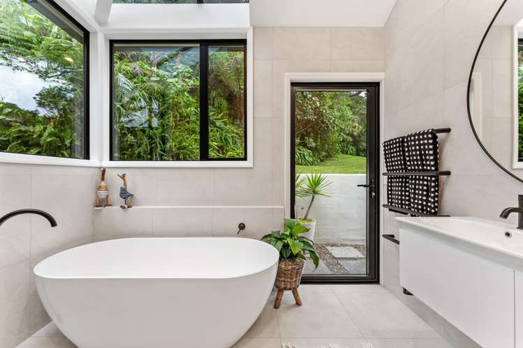 10 Zita Avenue Matakatia_20