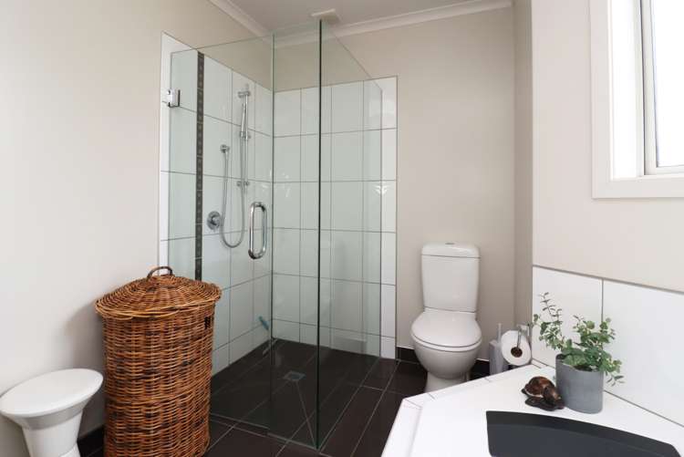 17 Grove Avenue Weston_16