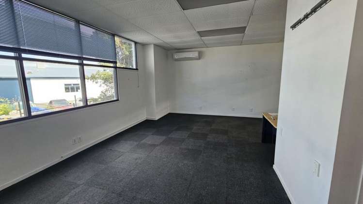 105 Hugo Johnston Drive Penrose_4