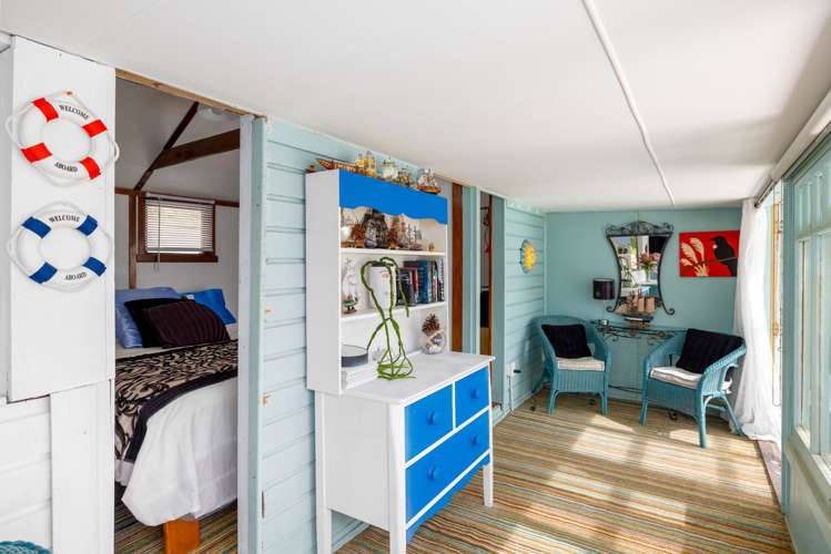 301 Marine Drive Charteris Bay_6