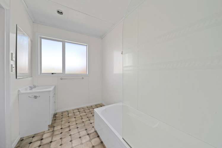 15 Hillcrest Street Solway_11