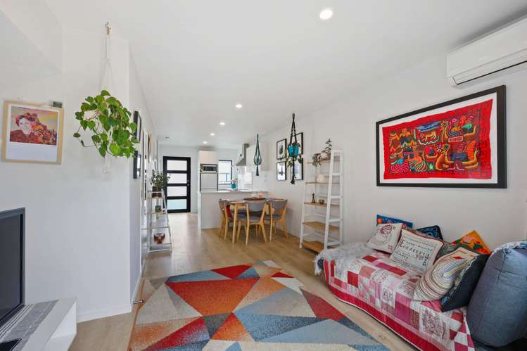 3/6 South Pacific Place Henderson_4