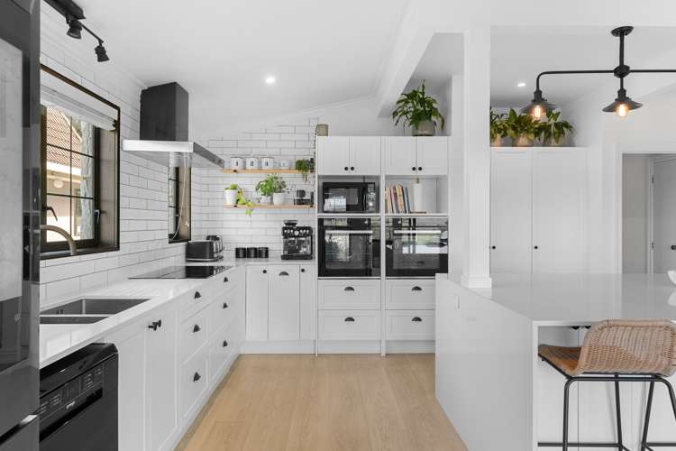 792 Golden Stairs Road Mareretu_11