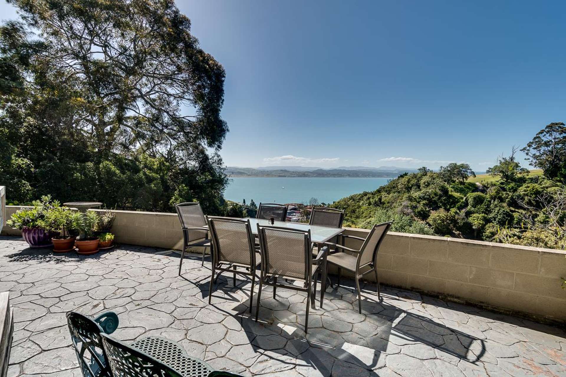 2/3 Lighthouse Road Bluff Hill_0