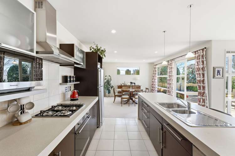 29 Saracen Avenue Northwood_3