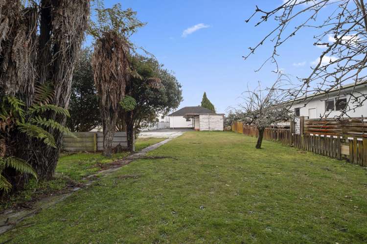 31 & 31A Kawaha Point Road Fairy Springs_14