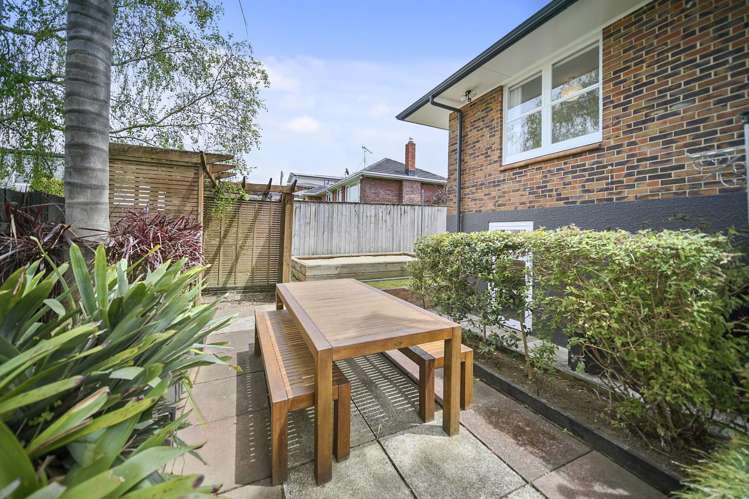 54 Bradbury Road Botany Downs_15