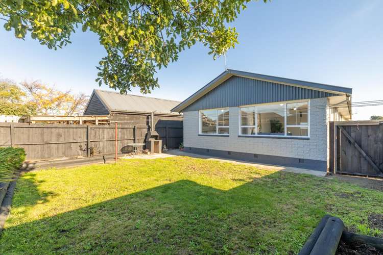 2/32 Lamorna Road_0