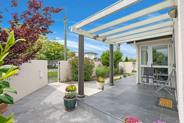 2 Saint Andrews Square Strowan_2