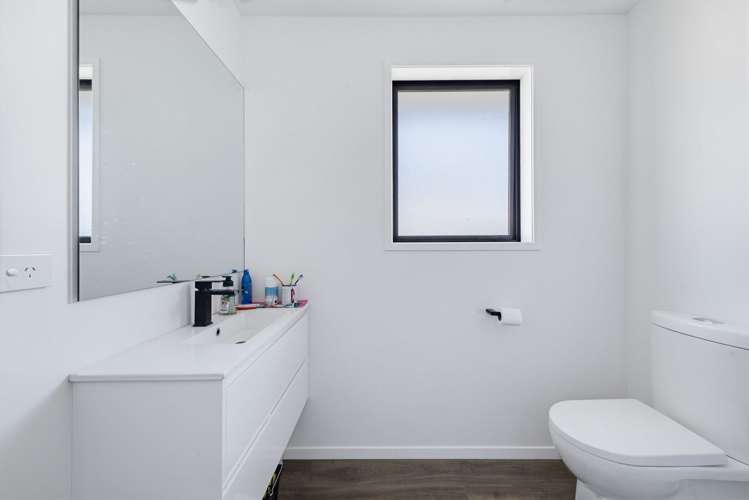 6 Banks Street Marfell_16