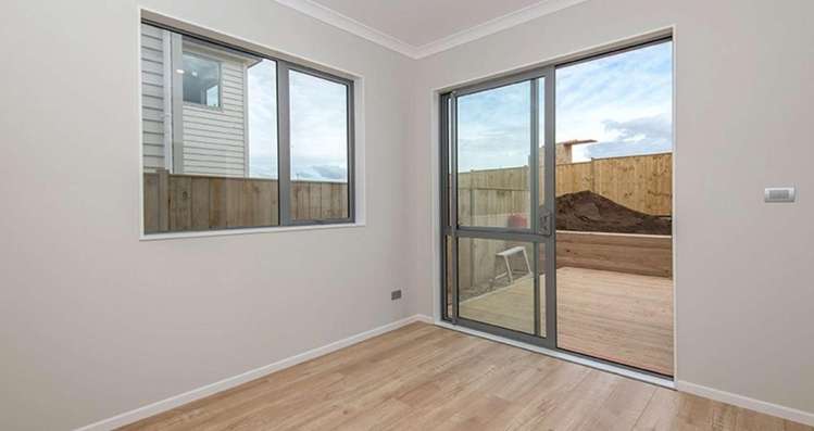 21 Eastfield Avenue Flat Bush_9
