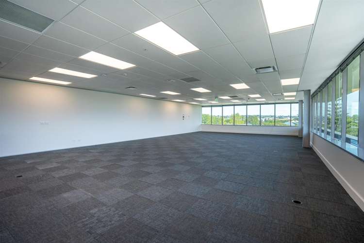 Smales Farm 74 Taharoto Road Takapuna_7