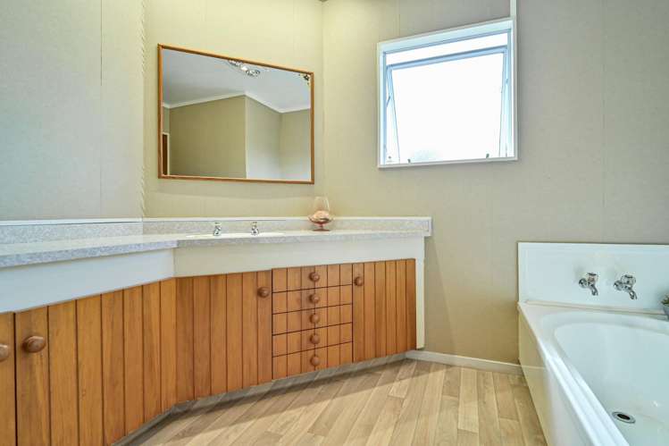 683 Bush Road Wallingford_15