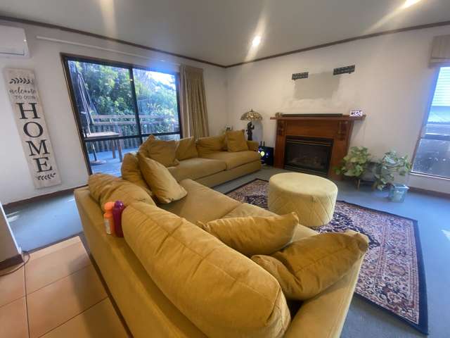 1/8 Swainson Street Naenae_1