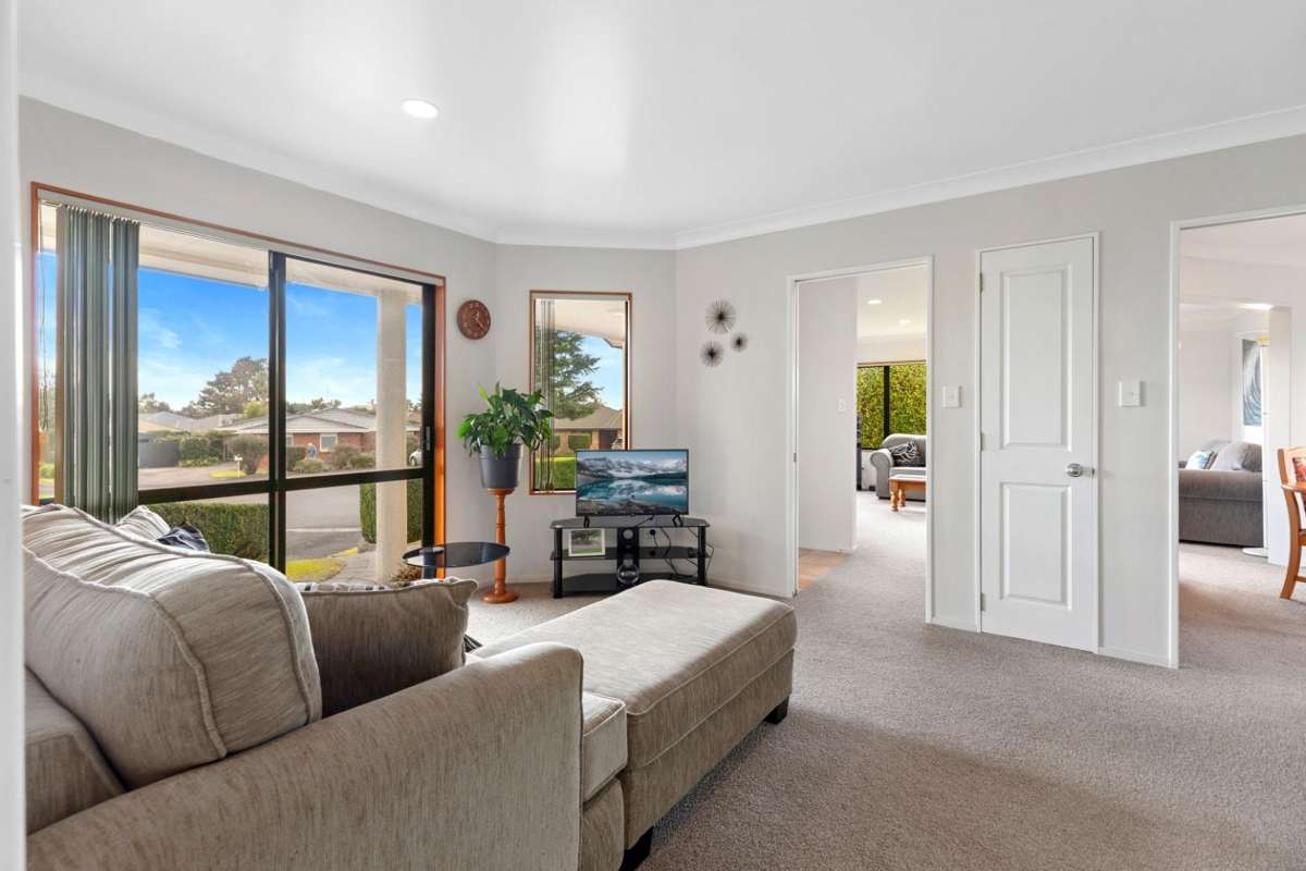 2 Burnt Oak Drive_1