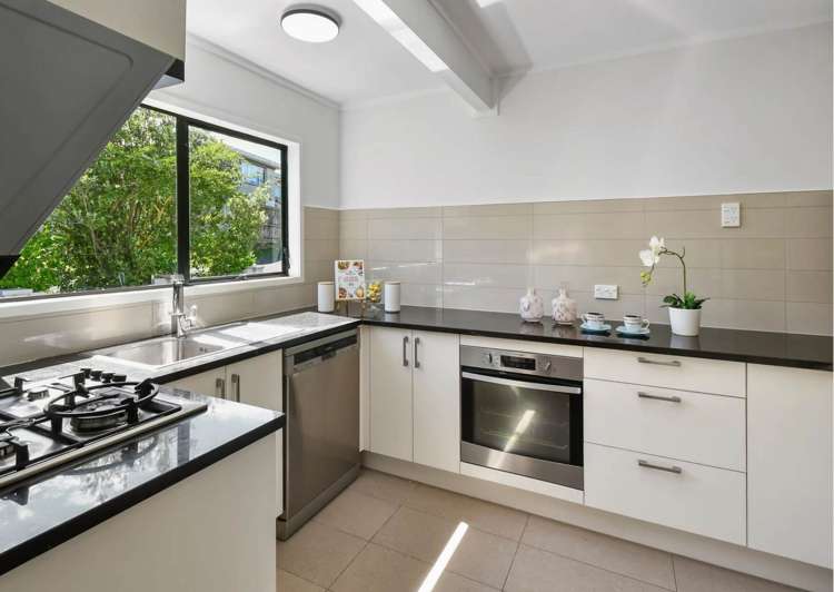 1/7 Banksia Place Goodwood Heights_2