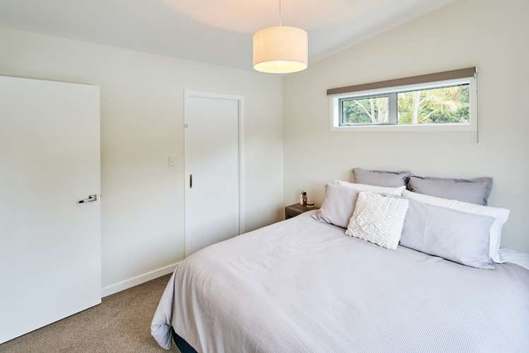 144 Fraser Avenue 1284_6