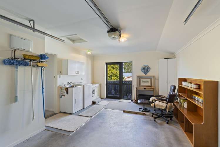 16 Sandel Rise Merrilands_16