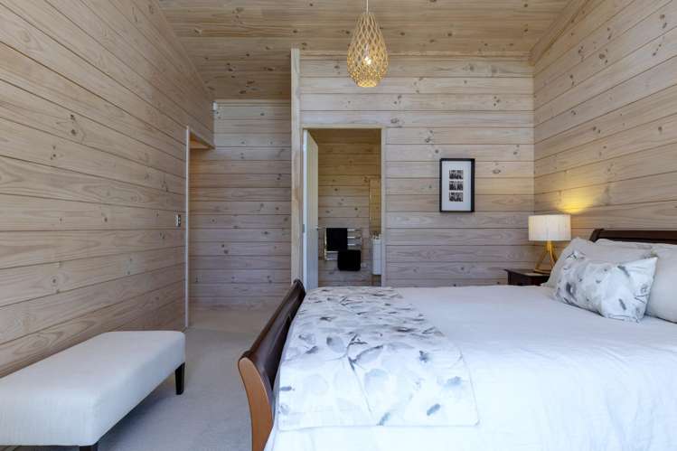 2 Paulines Way Wharewaka_24