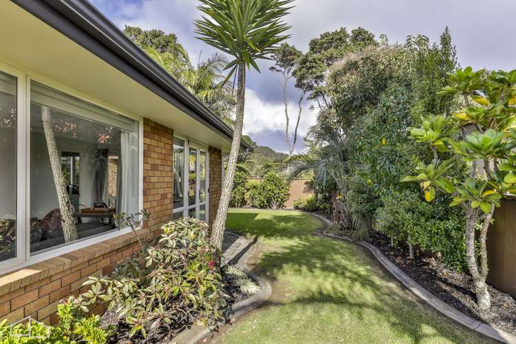 49 Chamari Close Titirangi_17