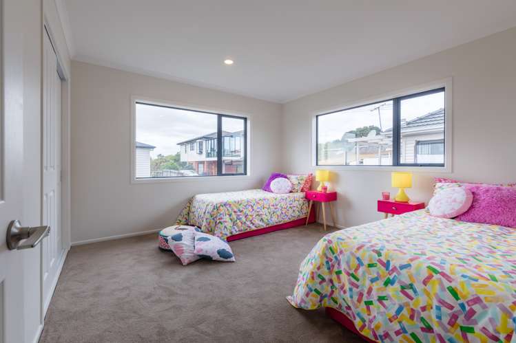 9 Netherlands Avenue Kelston_14