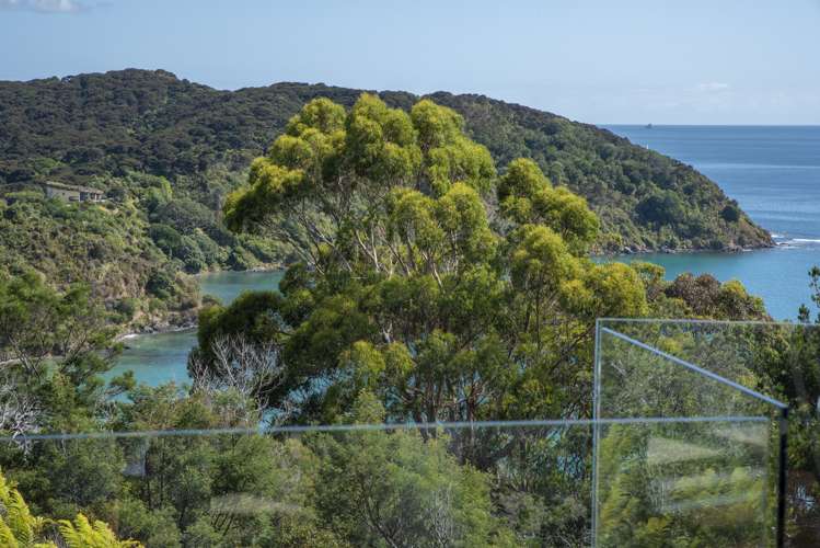 37 Russell Heights Russell_9