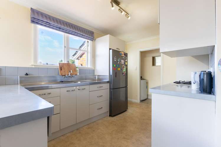 12 Aberdeen Avenue Takaro_6