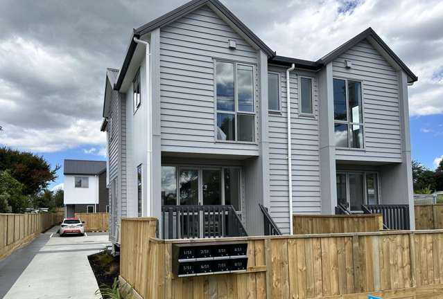 8/51 Wharf Road 1801_1