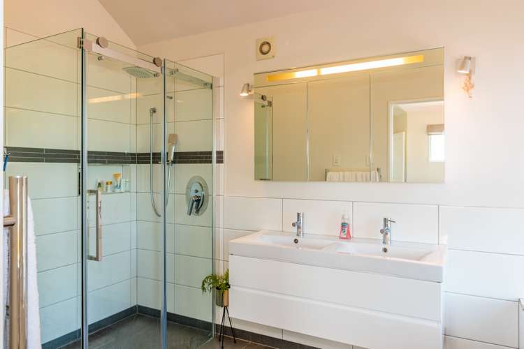 15 Gunns Crescent Cashmere_12