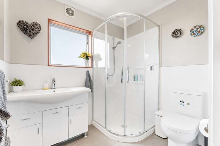 33 Totara Road Stanmore Bay_14