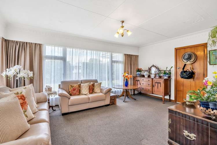 586 Tay street Hawthorndale_7