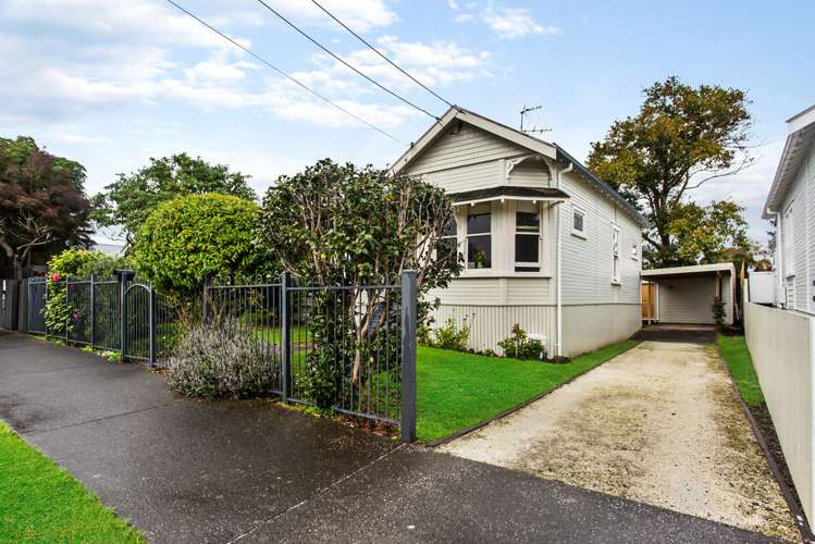 9 Kensington Avenue Mount Eden_21