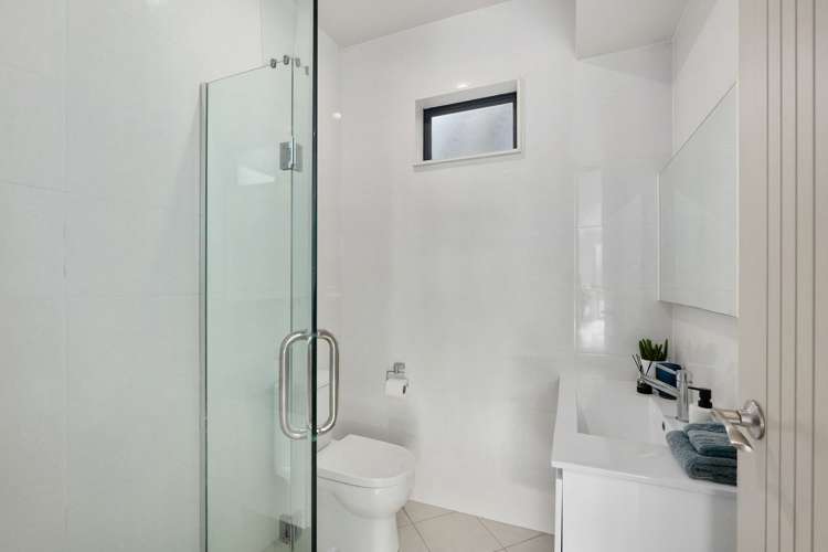 38 Helvetia Drive Browns Bay_9