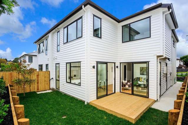 Modern 4-Bedroom Home with Study Room in Milford