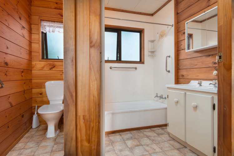 3/9 Te Kanawa Crescent Henderson_14