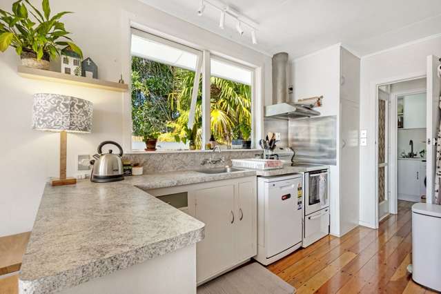 1003 Totara Street Mahora_3